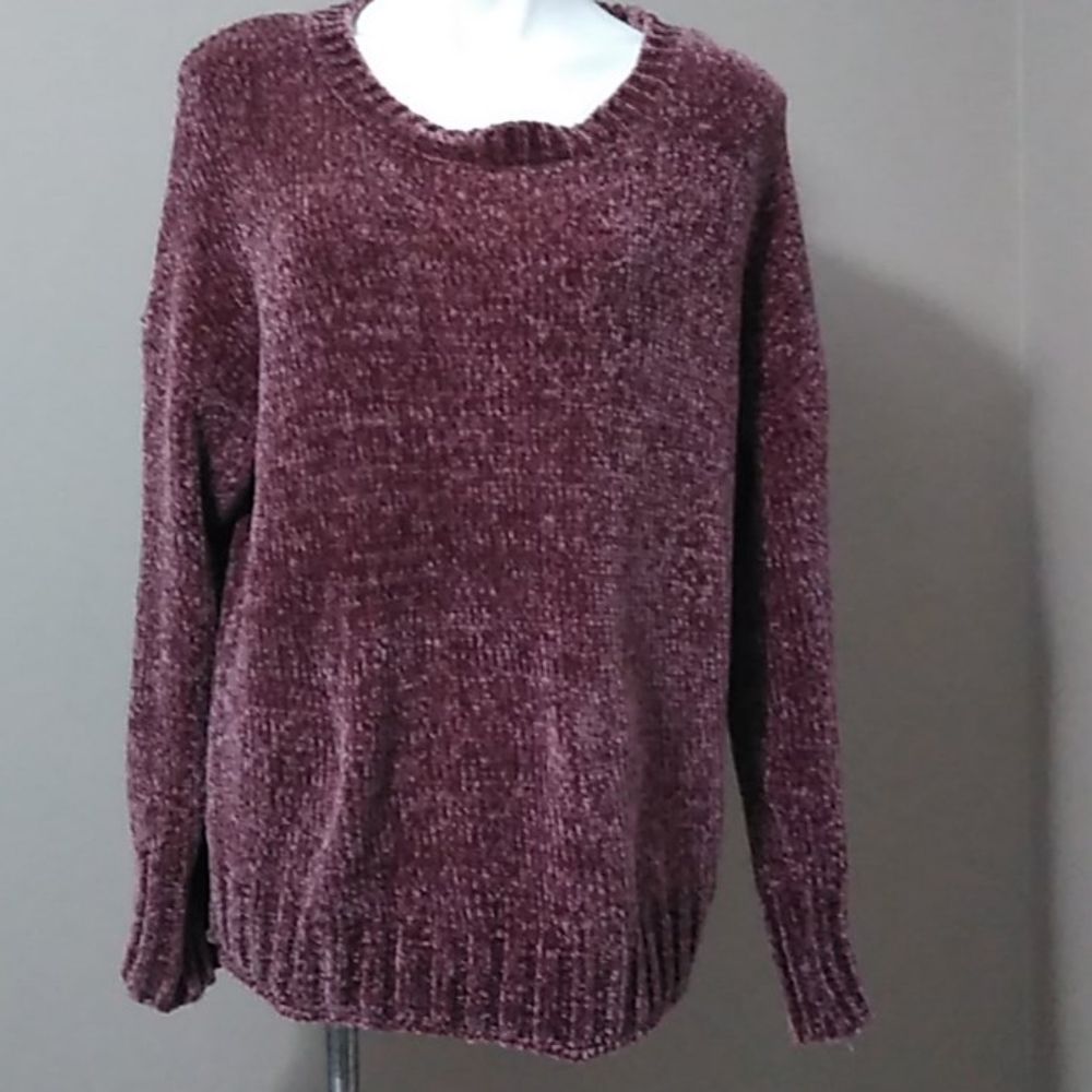 Seven7 chenille maroon sweater size large